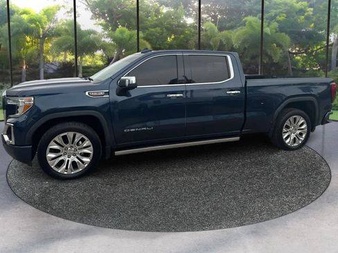 Used 2020 GMC Sierra 1500 Denali w/ Denali Ultimate Package AWD/4WD image 8