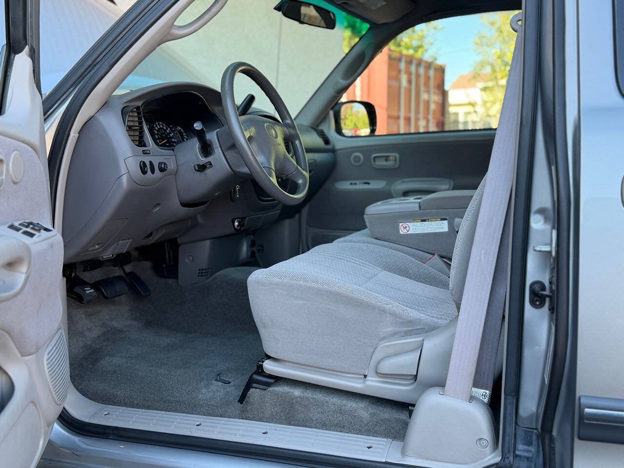 Used 2002 Toyota Tundra SR5 RWD image 2
