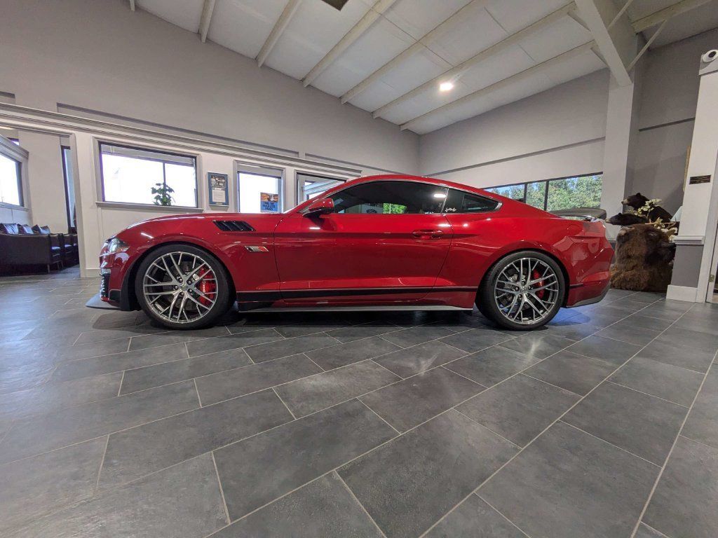 Used 2020 Ford Mustang GT Premium w/ GT Performance Package RWD image 8