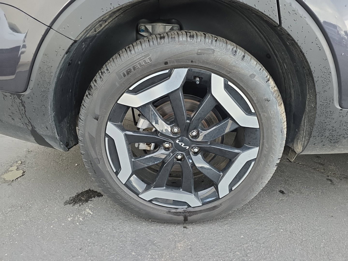 Used 2025 Kia Telluride EX w/ EX Captain's Chair Package AWD/4WD image 32