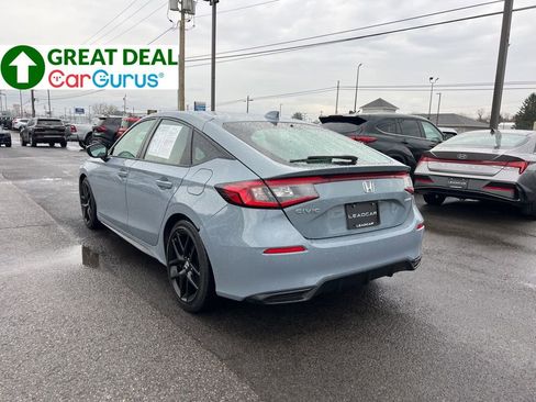 Used 2024 Honda Civic Sport image 3