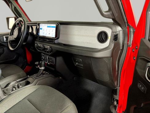 Used 2025 Jeep Wrangler Unlimited Sport AWD/4WD image 25