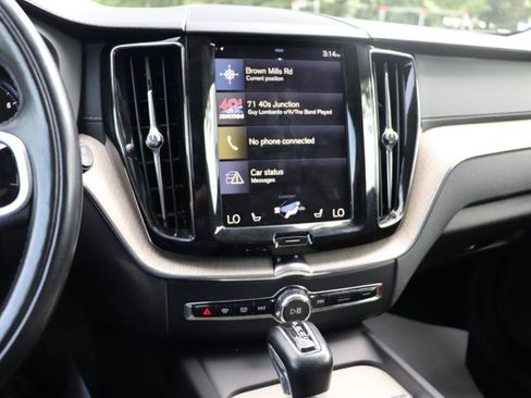 Used 2018 Volvo XC60 T5 Inscription w/ Luxury Seat Package AWD/4WD image 11