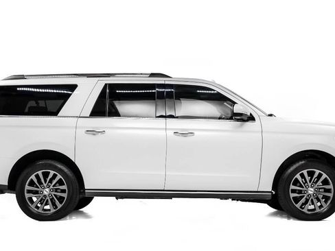 Used 2018 Ford Expedition Max Limited w/ Equipment Group 301A image 5