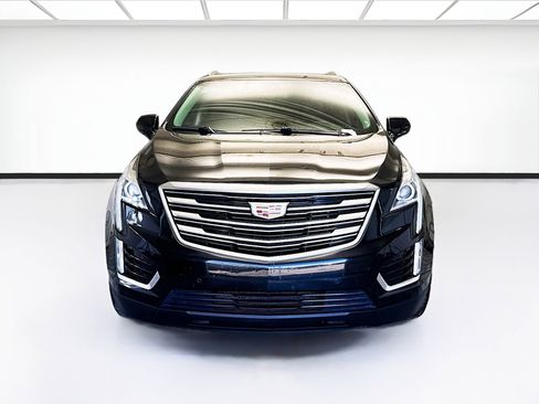 Used 2019 Cadillac XT5 Luxury image 2