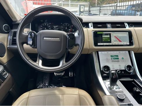 Used 2019 Land Rover Range Rover Sport Supercharged AWD/4WD image 6