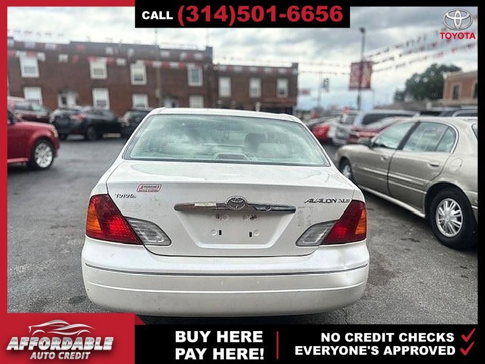 Used 2002 Toyota Avalon XLS FWD image 4