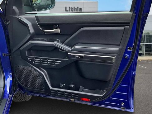 Used 2025 Toyota Tacoma TRD Off-Road image 29