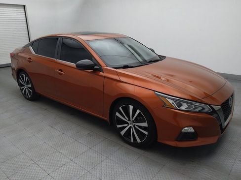Used 2021 Nissan Altima 2.5 SR w/ SR Premium Package FWD image 11