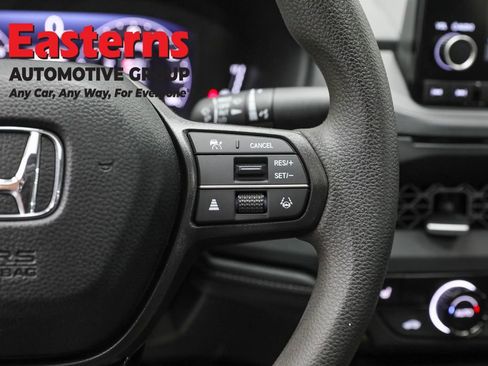 Used 2025 Honda Accord SE image 16