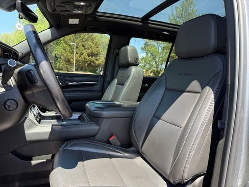 Used 2021 GMC Yukon Denali w/ Denali Premium Package AWD/4WD image 12