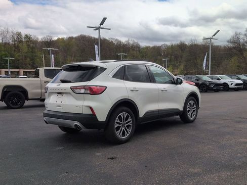 Used 2022 Ford Escape SEL w/ Technology Package AWD/4WD image 5