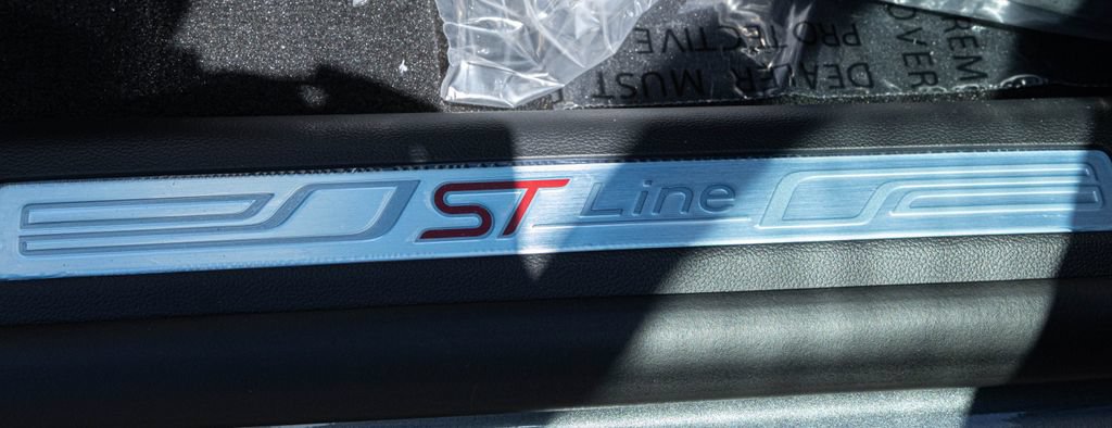 Used 2026 Ford Explorer ST-Line AWD/4WD image 23