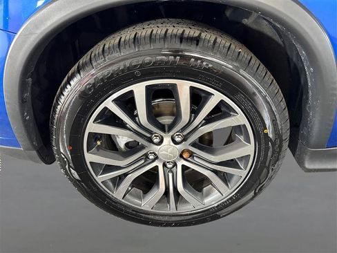 Used 2018 Mitsubishi Outlander Sport ES AWD/4WD image 22