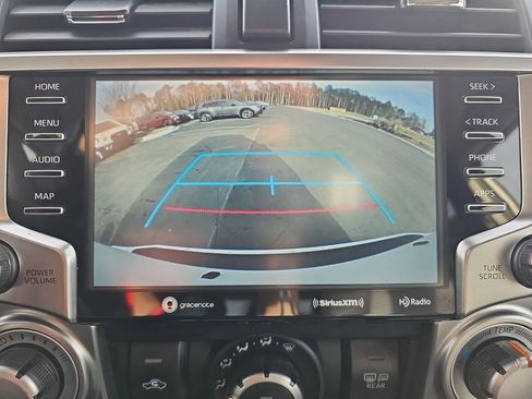 Used 2021 Toyota 4Runner SR5 Premium image 24