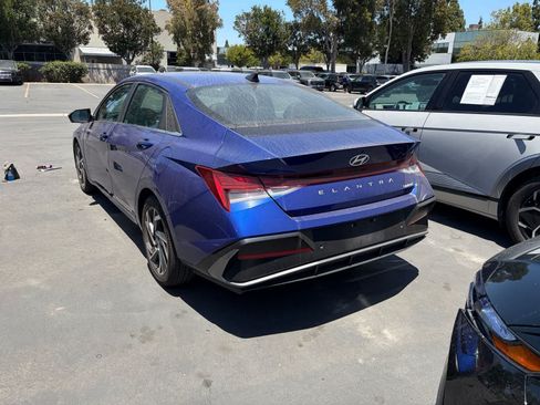 Used 2024 Hyundai Elantra Limited FWD image 4