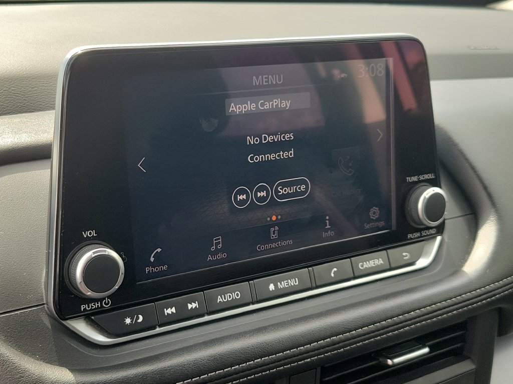 Certified 2025 Nissan Rogue SV FWD image 24