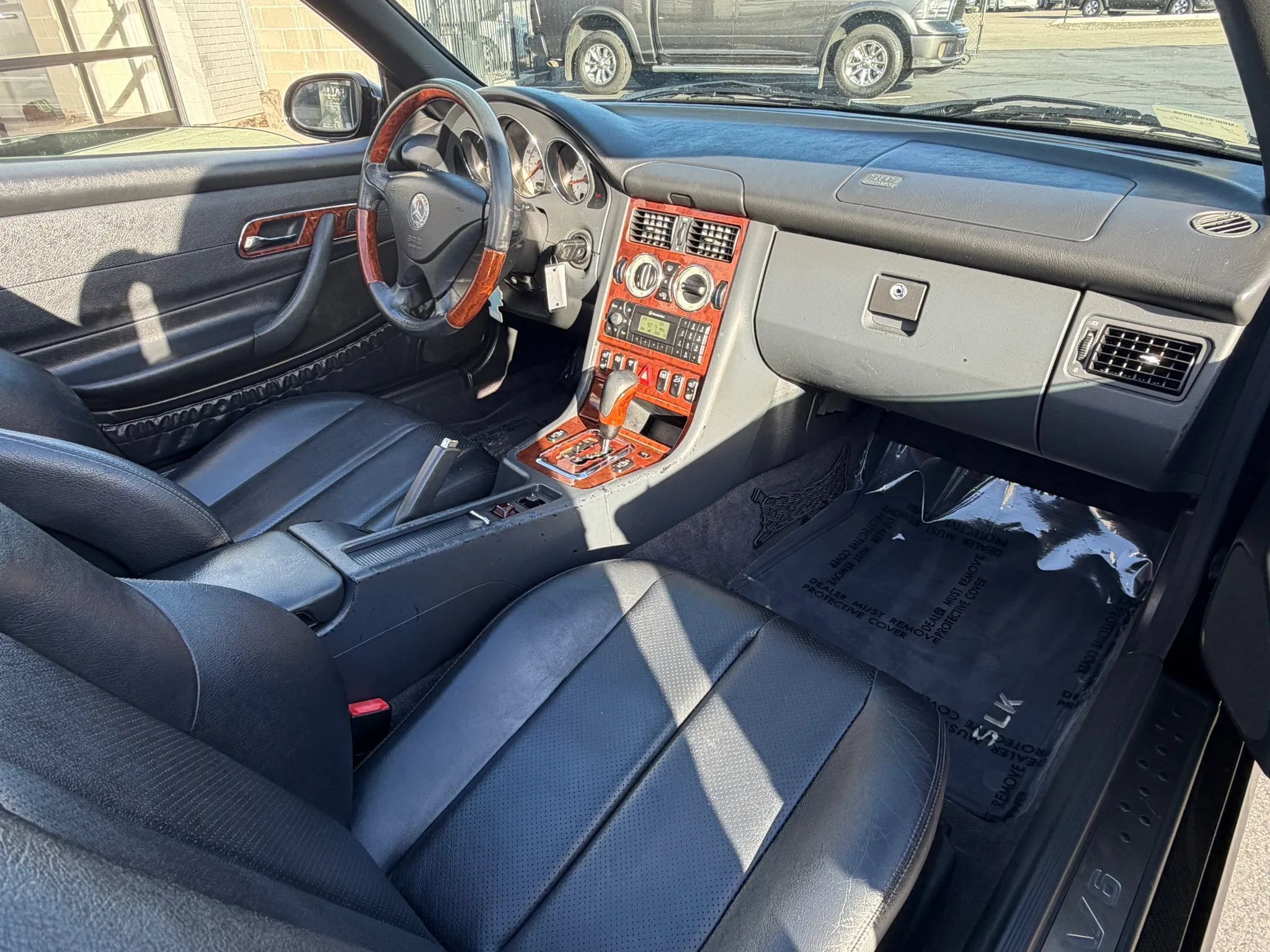 Used 2001 Mercedes-Benz SLK 320 image 14