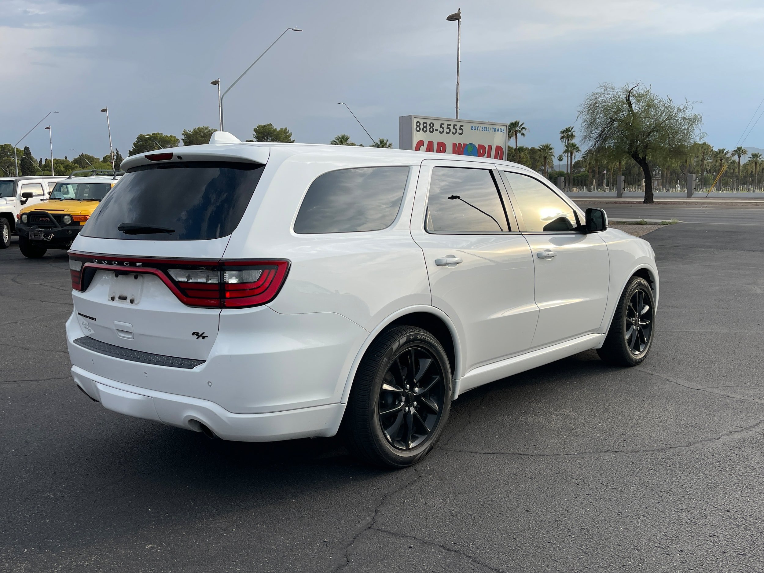 Used 2017 Dodge Durango R/T w/ Trailer Tow Group IV RWD image 5