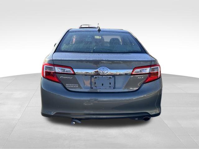 Used 2012 Toyota Camry XLE w/ Leather Pkg FWD image 7