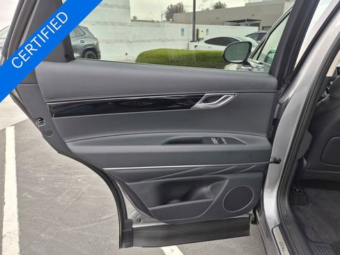 Used 2026 Genesis GV80 2.5T RWD image 18