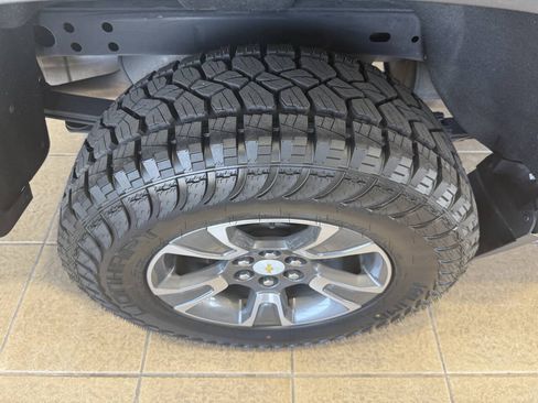 Used 2016 Chevrolet Colorado Z71 AWD/4WD image 29