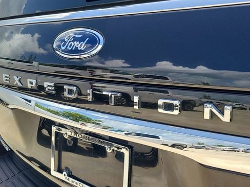 Used 2024 Ford Expedition Max Limited RWD image 5