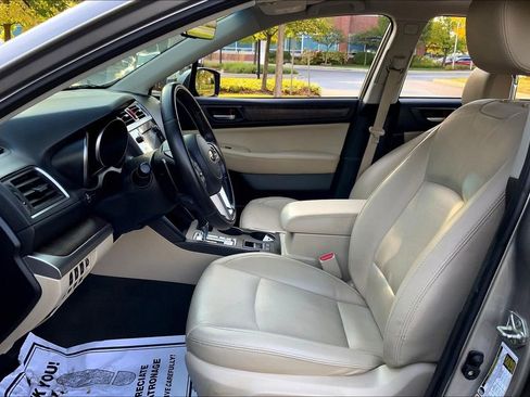 Used 2017 Subaru Outback 2.5i Limited image 26