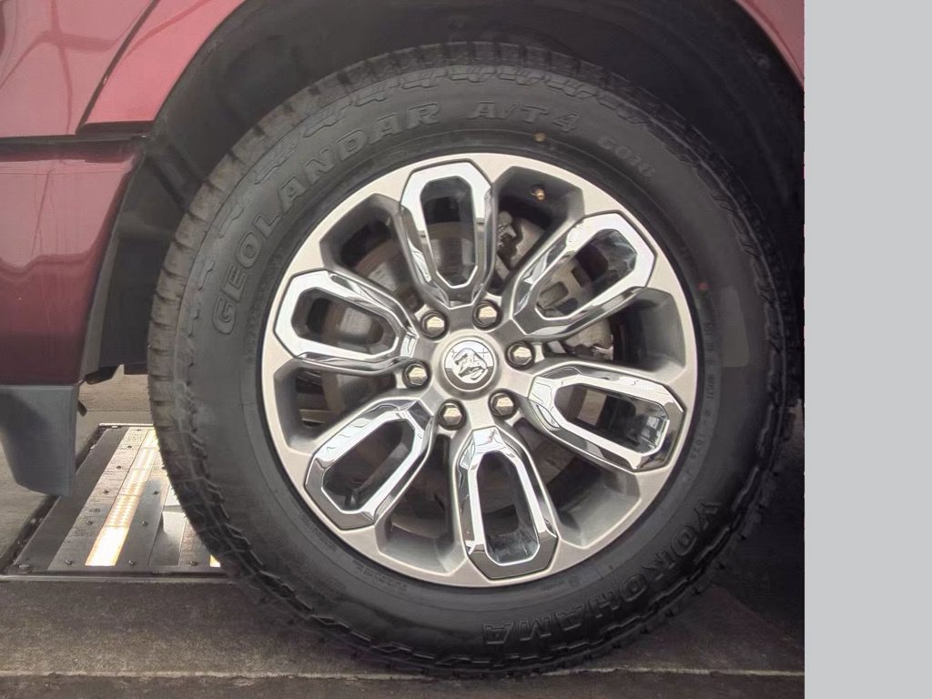 Used 2022 RAM 1500 Laramie RWD image 2