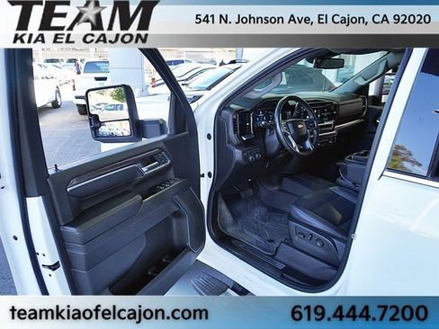 Used 2024 Chevrolet Silverado 2500 LTZ image 38
