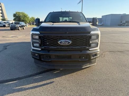Used 2023 Ford F250 Lariat w/ Lariat Ultimate Package AWD/4WD image 6