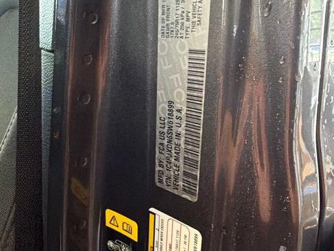 Used 2025 Jeep Wrangler Unlimited Sport AWD/4WD image 7