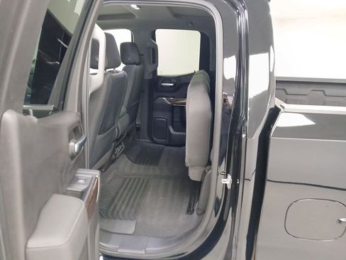 Used 2020 GMC Sierra 1500 SLE w/ SLE Value Package image 16