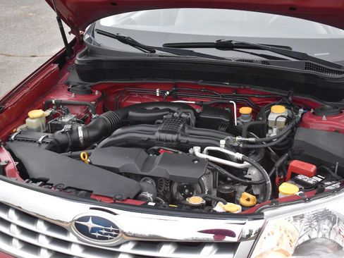 Used 2012 Subaru Forester 2.5X w/ Alloy Wheel Pkg image 30