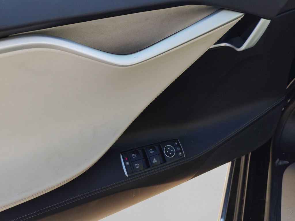 Used 2018 Tesla Model S 75D AWD/4WD image 14