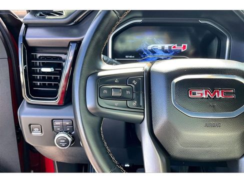 Used 2025 GMC Sierra 2500 AT4 w/ AT4 Premium Plus Package AWD/4WD image 12