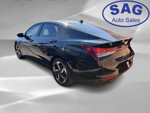 Used 2023 Hyundai Elantra SEL w/ Convenience Package image 4