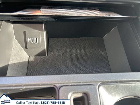 Used 2025 Ford F150 Lariat AWD/4WD image 33