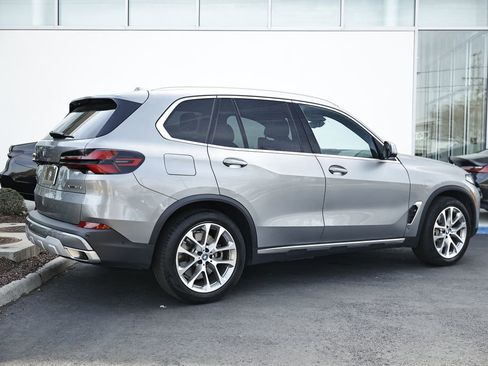 Used 2024 BMW X5 xDrive50e w/ Premium Package AWD/4WD image 7