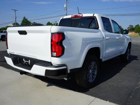 New 2025 Chevrolet Colorado LT w/ LT Convenience Package image 5