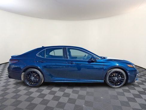 Used 2021 Toyota Camry XSE image 6