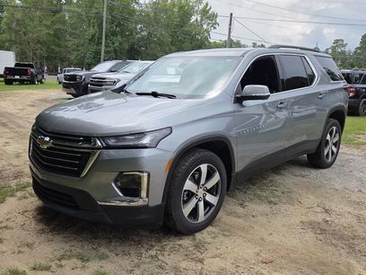 Used 2023 Chevrolet Traverse LT w/ LT Premium Package