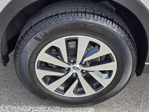 Used 2021 Subaru Outback Premium w/ Popular Package #1 AWD/4WD image 12