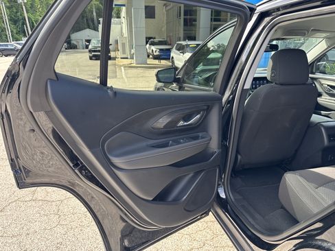 Used 2023 GMC Terrain SLE w/ Driver Convenience Package AWD/4WD image 15