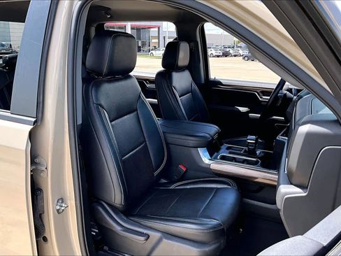 Used 2023 Chevrolet Silverado 1500 LT Trail Boss w/ Protection Package image 9