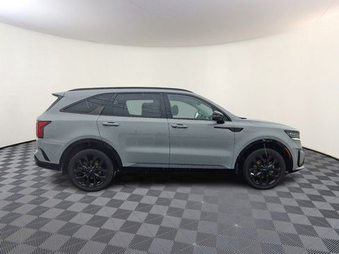 Used 2023 Kia Sorento SX AWD/4WD image 7