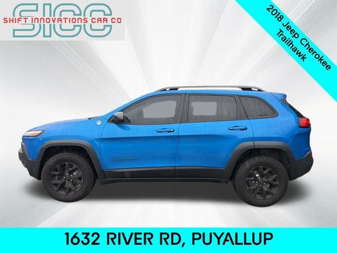 Used 2018 Jeep Cherokee Trailhawk w/ Quick Order Package 25L image 3