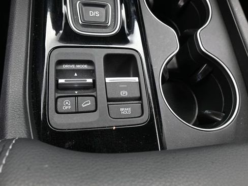 Used 2025 Honda Pilot EX-L image 30