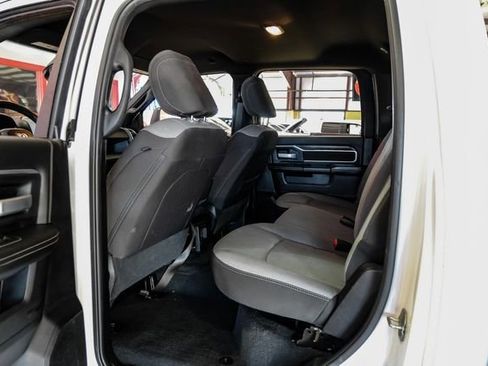 Used 2024 RAM 3500 Big Horn image 37