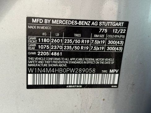 Used 2023 Mercedes-Benz GLB 250 4MATIC image 19